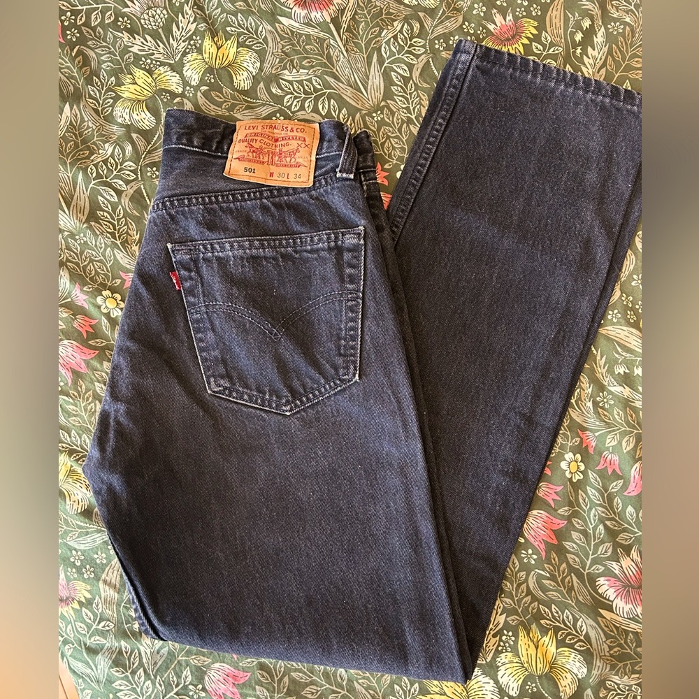 Vintage 90´s Levi’s 501 Jeans | 4 buttons | Gently used | Size 30 fits more 27